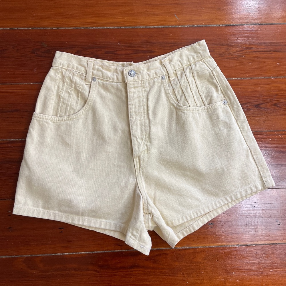 Vintage French Dressing 90s Butter Yellow High Waisted Denim Shorts Sz 10 💚🎀